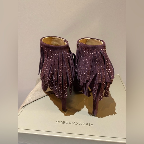 BCBG Maxazria Bordeaux fringe open toe booties size 8 - Picture 11 of 11